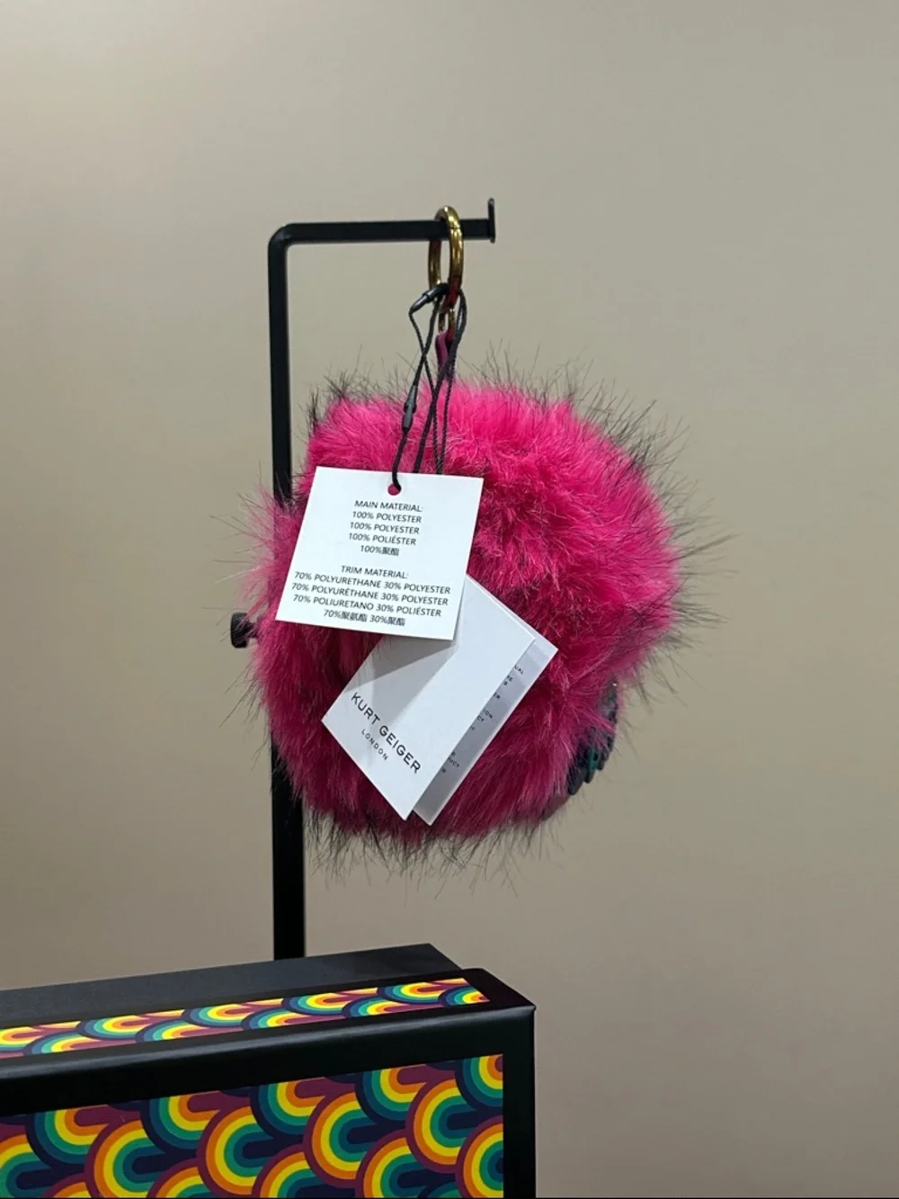 Kurt Geiger 💖Faux Fur Pom Pom Keyring - Picture 5 of 5